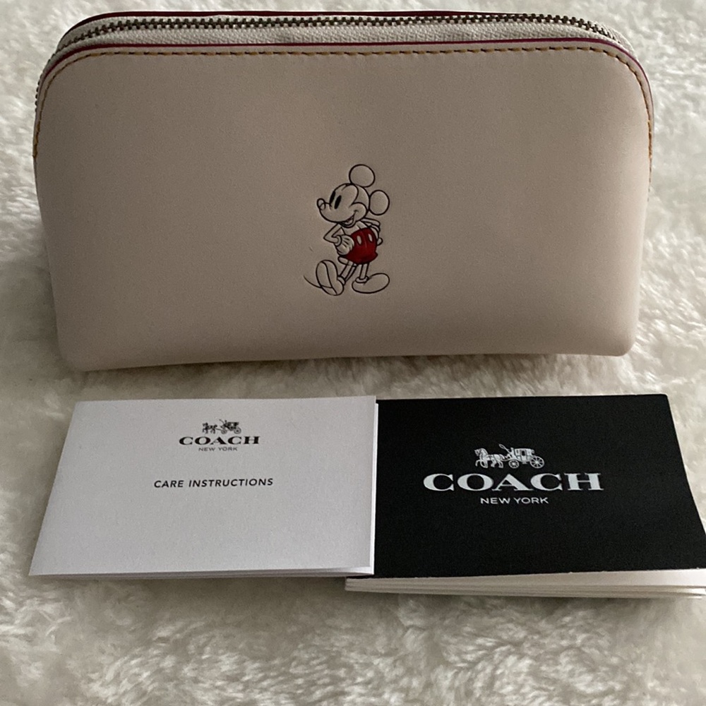 Brand New with tag! Coach X Disney F59820 Mickey Mouse Cosmetic Case Off White